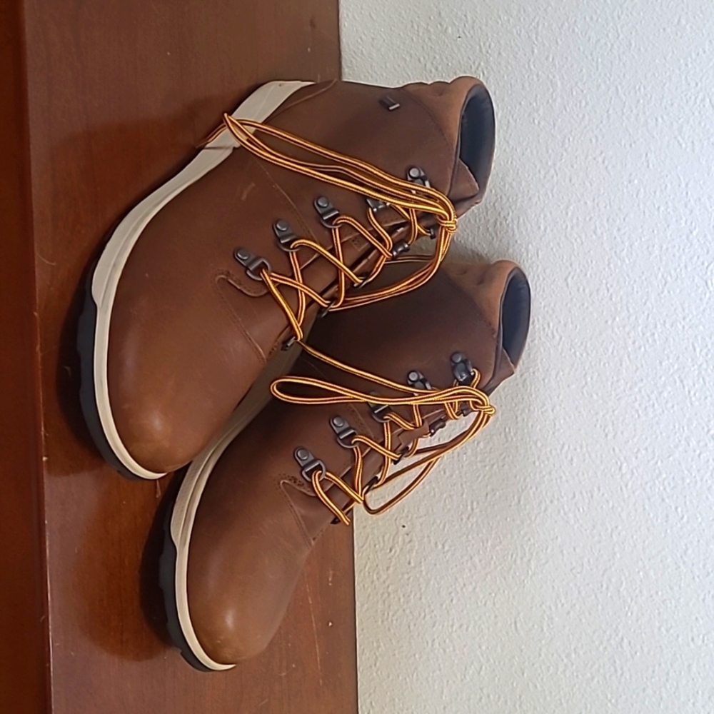 Chaco men's Frontier waterproof boots